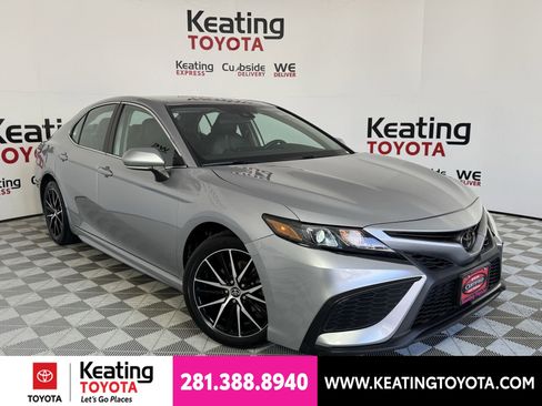 Certified 2024 Toyota Camry SE FWD image 2
