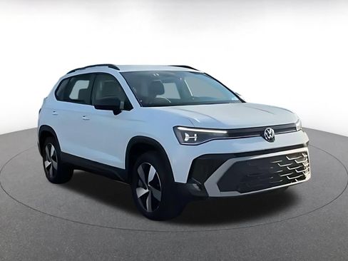 Used 2026 Volkswagen Taos S AWD/4WD image 3