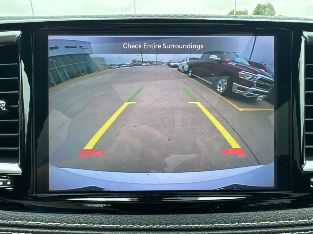 Used 2025 Chrysler Pacifica Limited FWD image 10