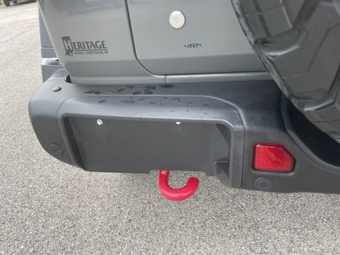 Used 2019 Jeep Wrangler Unlimited Rubicon AWD/4WD image 12