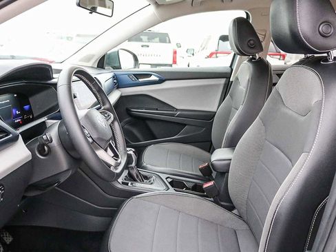 Used 2022 Volkswagen Taos SE image 17