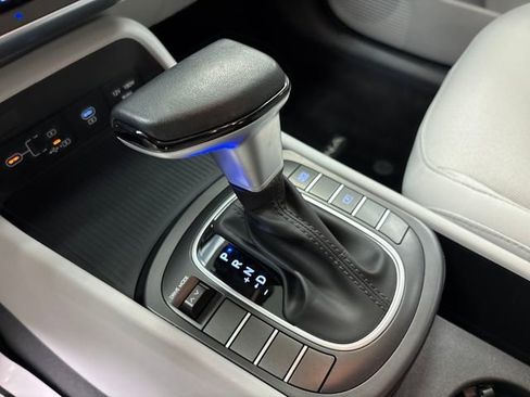 Used 2024 Hyundai Kona SEL image 22