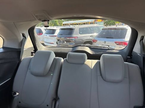 Used 2024 Honda Odyssey EX-L image 9