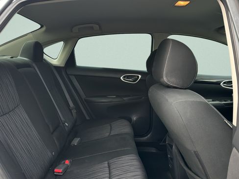 Used 2019 Nissan Sentra SV FWD image 29
