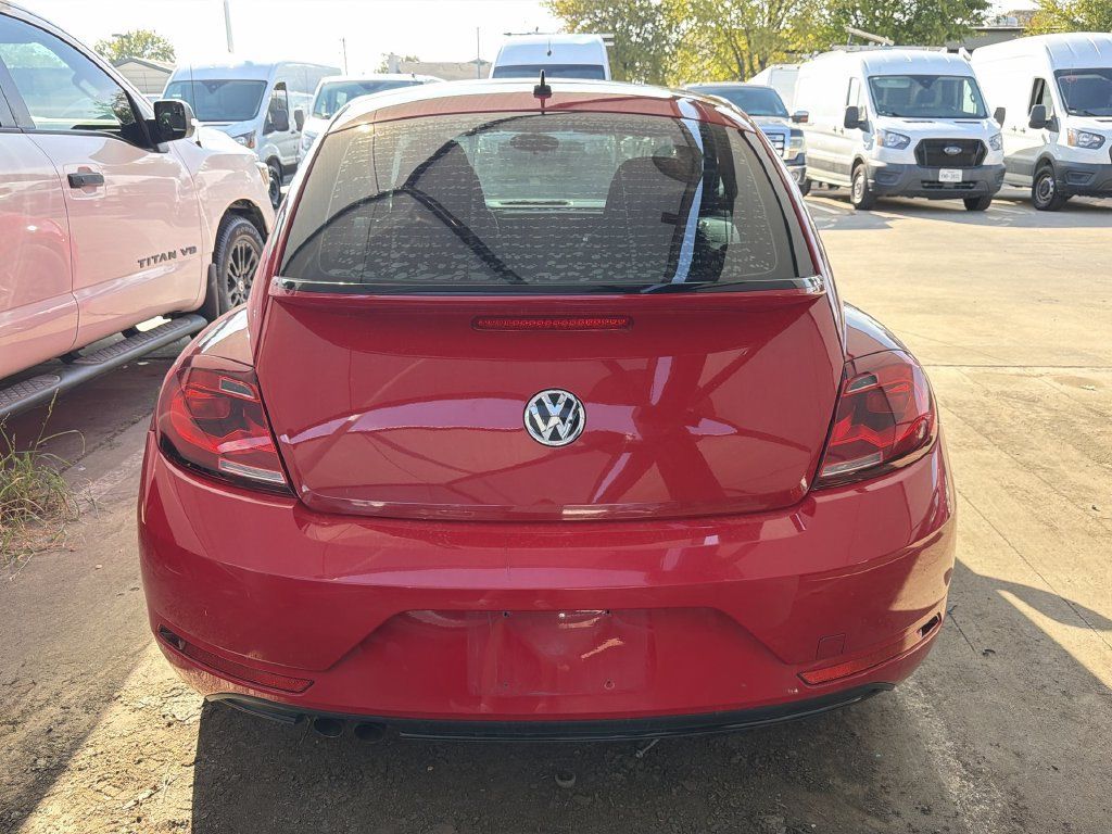 Used 2018 Volkswagen Beetle 2.0T S FWD image 3