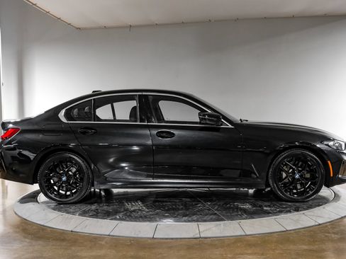 Used 2025 BMW 330i Sedan w/ Convenience Package RWD image 9