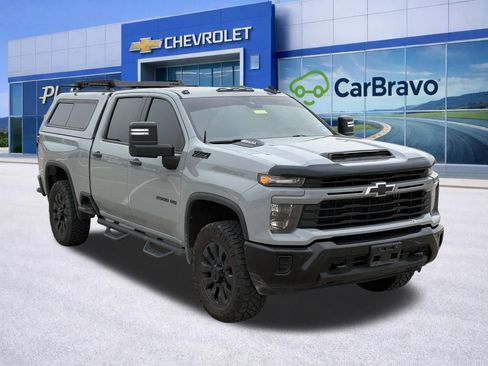 Used 2025 Chevrolet Silverado 2500 Custom w/ Custom Value Package AWD/4WD image 11
