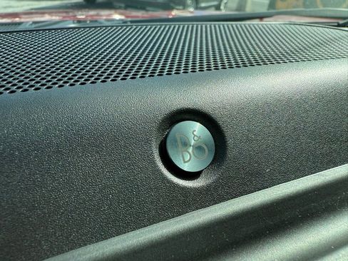 Used 2022 Ford F150 Lariat w/ Equipment Group 502A High image 28