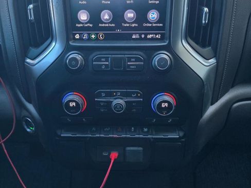 Used 2021 Chevrolet Silverado 1500 LT image 15