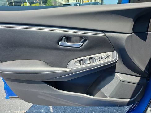 Used 2023 Nissan Sentra SV FWD image 17