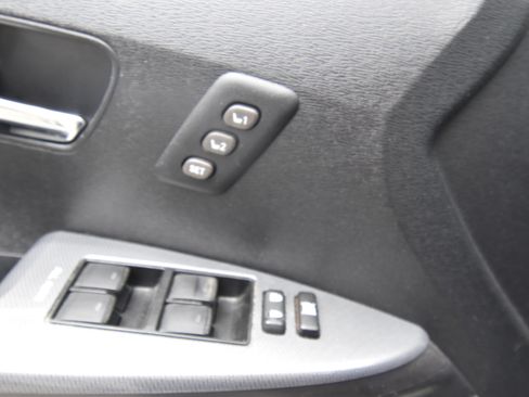Used 2013 Toyota Venza XLE FWD image 15