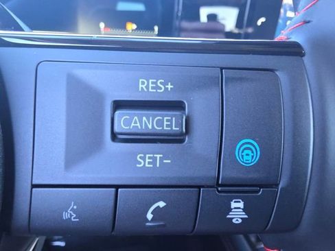 New 2026 Nissan Kicks SR w/ Cold Weather Package image 17