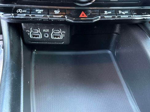 Used 2022 Dodge Durango SXT image 14