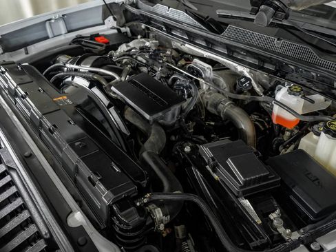 Used 2024 Chevrolet Silverado 2500 LT AWD/4WD image 49