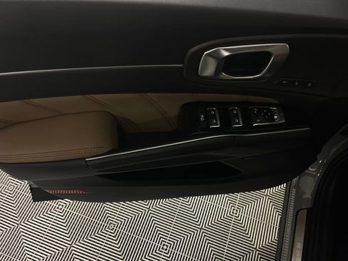 Used 2025 Kia Sorento SX Prestige w/ Olive Brown Leather Package image 26