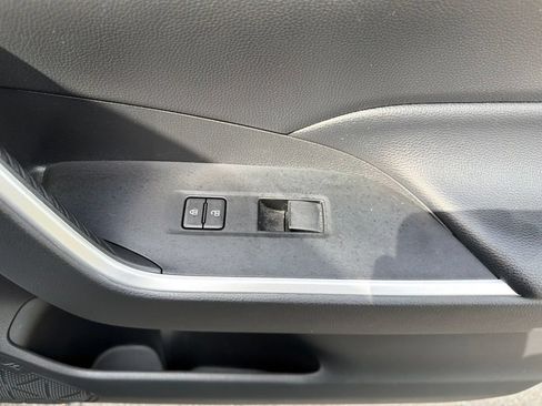 Used 2021 Toyota RAV4 LE AWD/4WD image 13