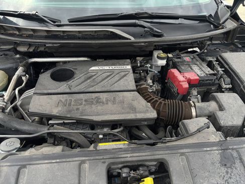 Used 2025 Nissan Rogue SV image 34
