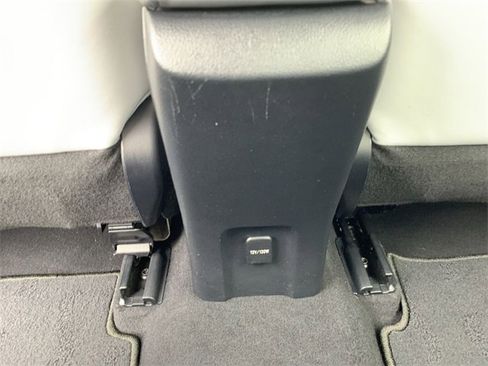 Used 2017 Toyota Prius One image 32