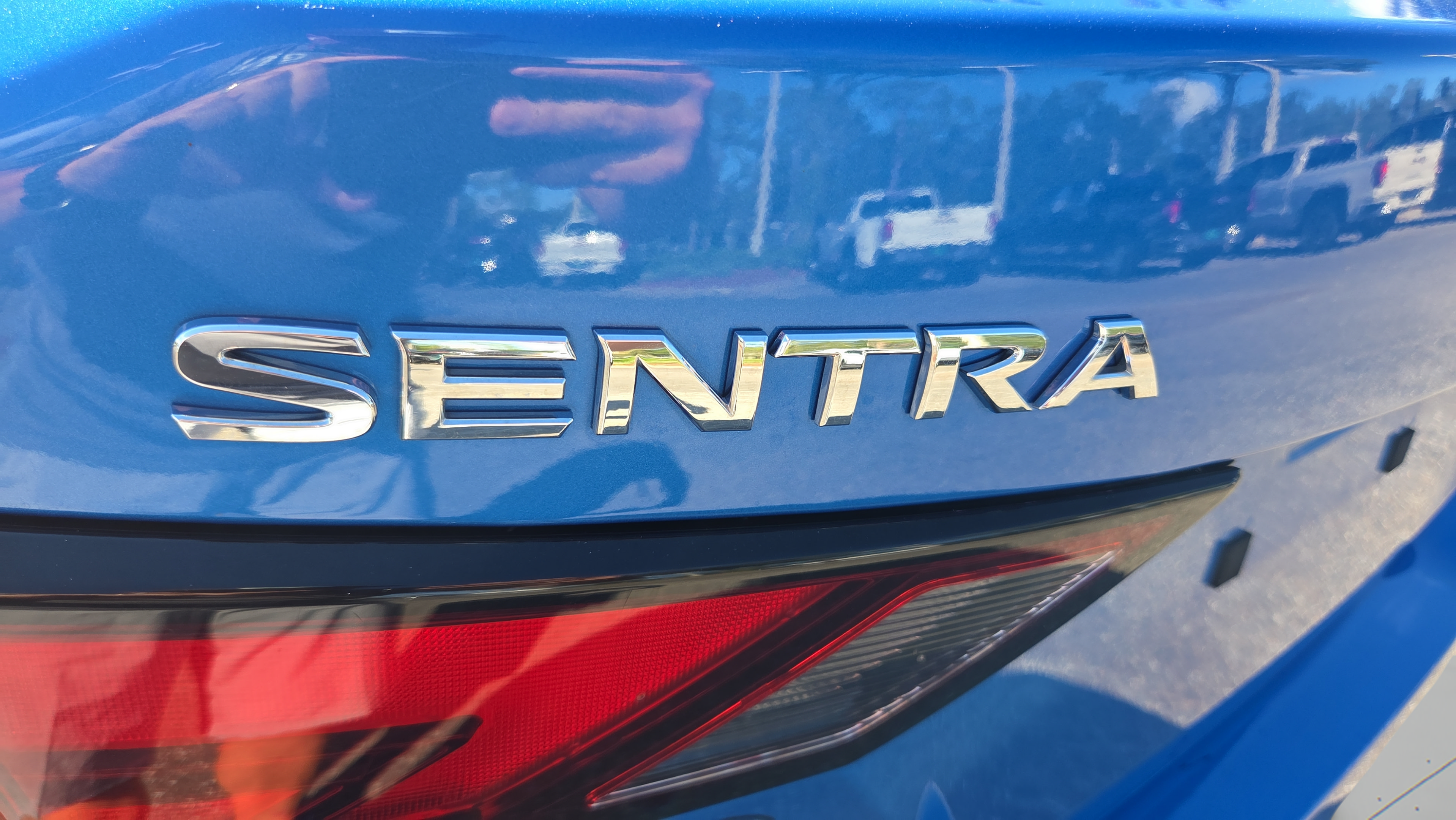 Used 2024 Nissan Sentra SV FWD image 30