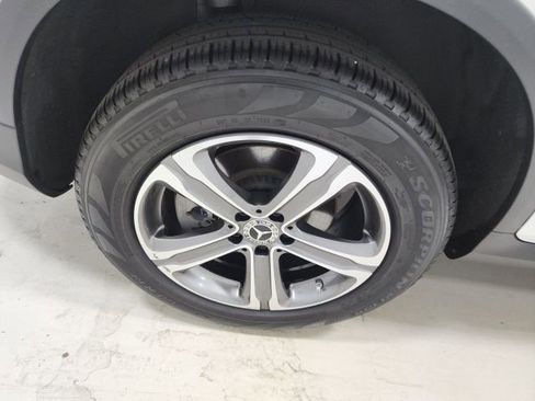 Used 2022 Mercedes-Benz GLC 300 4MATIC image 13