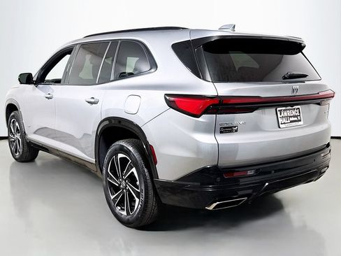 Used 2026 Buick Enclave Sport Touring FWD image 6