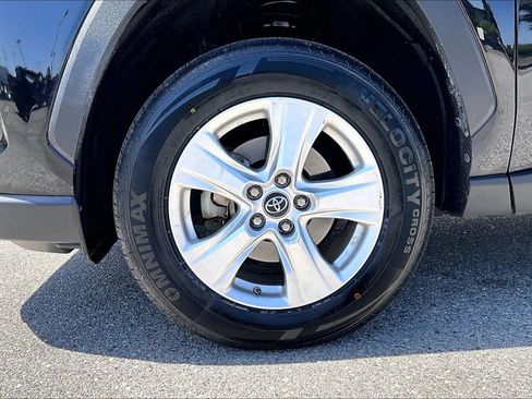 Used 2020 Toyota RAV4 LE w/ All Weather Liner Package image 34