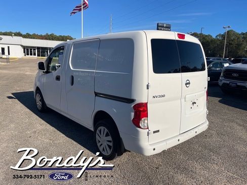 Used 2015 Nissan NV200 SV w/ Back Door Glass Package image 15