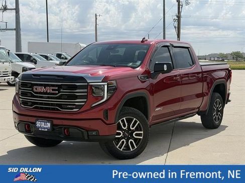 Certified 2025 GMC Sierra 1500 AT4 w/ Technology Package AWD/4WD image 1