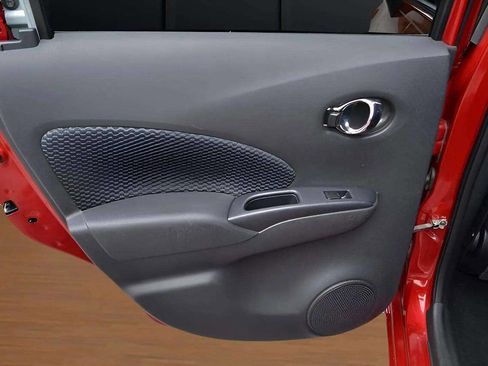 Used 2015 Nissan Versa Note SV w/ SV Convenience Package image 30