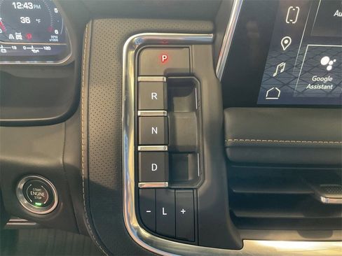 Used 2023 GMC Yukon AT4 image 26