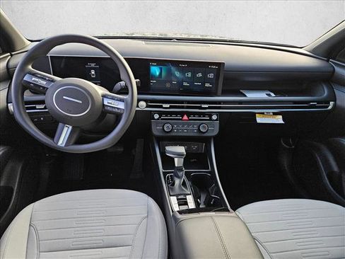 New 2026 Hyundai Santa Cruz SE image 11