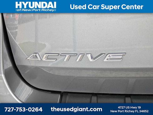 Used 2025 Ford Explorer Active RWD image 14
