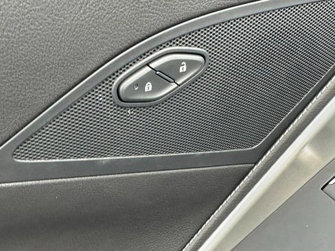 Used 2016 Chevrolet Corvette Stingray Convertible image 12