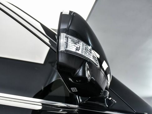 Used 2024 INFINITI QX80 Premium Select w/ Cargo Package image 70