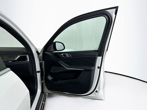 Used 2024 BMW X5 sDrive40i image 34