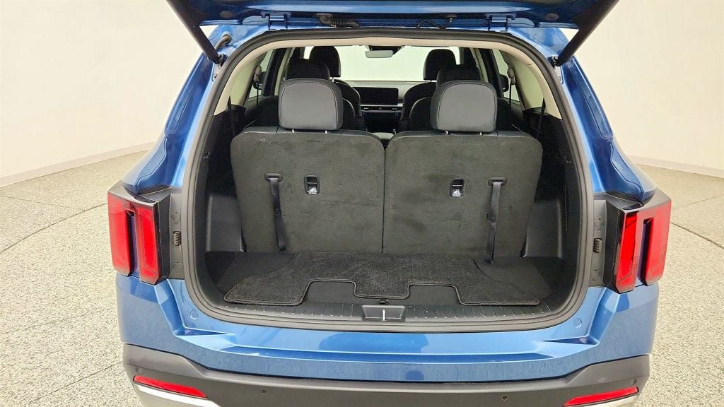 Used 2025 Kia Sorento EX AWD/4WD image 22