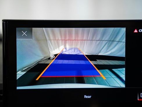 Used 2025 Audi Q5 2.0T Premium image 42