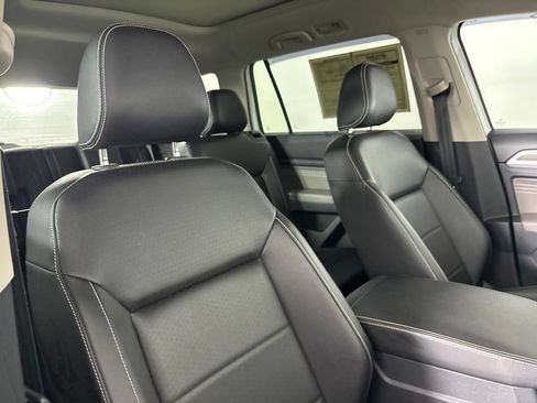 Used 2023 Volkswagen Atlas SE w/ Panoramic Sunroof Package AWD/4WD image 32
