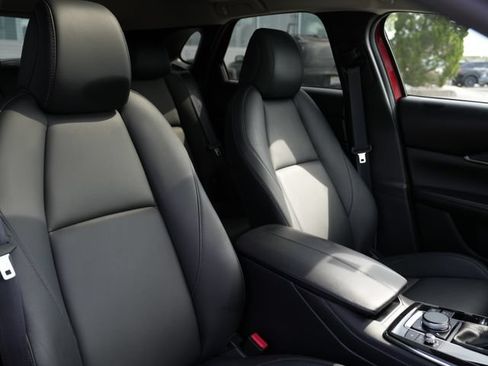 Used 2024 MAZDA CX-30 AWD 2.5 S w/ Preferred Package image 19