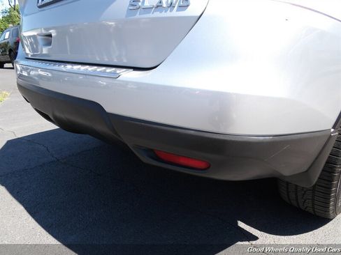 Used 2015 Nissan Rogue SL AWD/4WD image 11