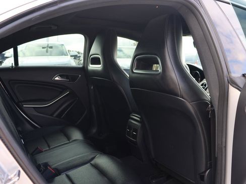 Used 2018 Mercedes-Benz CLA 250 4MATIC image 14