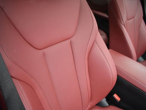 Used 2023 BMW i4 eDrive35 image 24