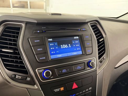 Used 2017 Hyundai Santa Fe Sport AWD/4WD image 17