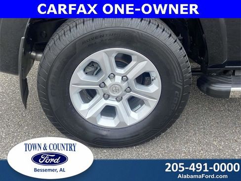 Used 2018 Toyota 4Runner SR5 image 9