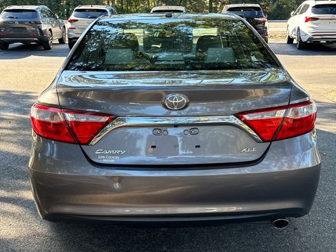 Used 2016 Toyota Camry XLE image 5