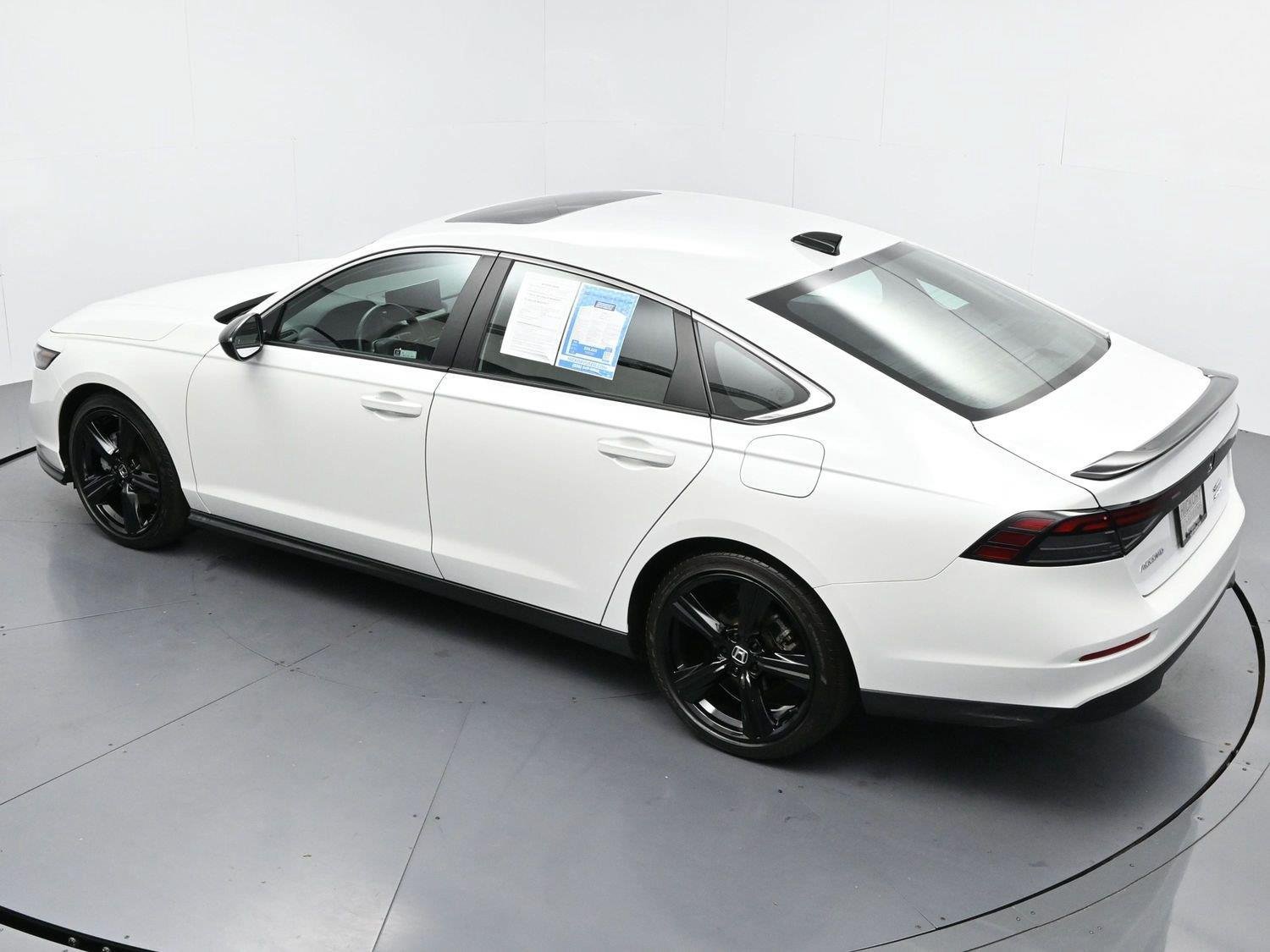 Used 2024 Honda Accord Sport image 39