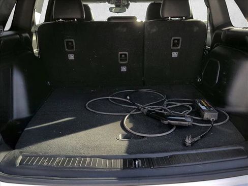 Used 2024 Jeep Grand Cherokee Limited 4xe image 9