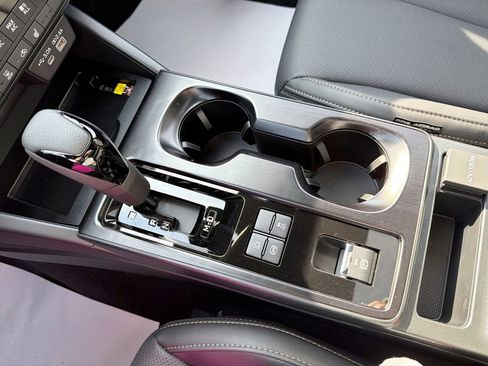 New 2026 Subaru Outback Limited image 28