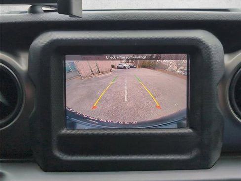 Used 2022 Jeep Wrangler Unlimited Sport image 13