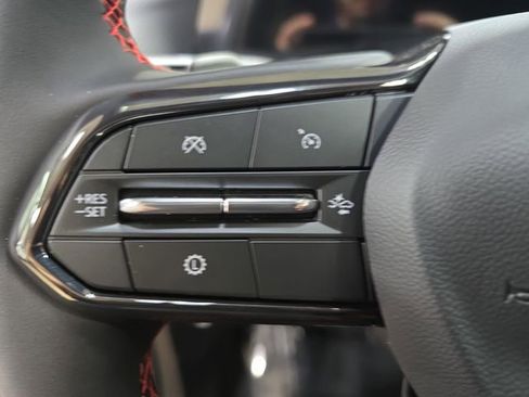 New 2026 Chevrolet Equinox RS image 18